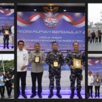 ‎MENEMBUS BATAS KEPULAUAN, KRI BUNG KARNO-369 KAWAL RUPIAH MENJANGKAU PELOSOK NEGERI