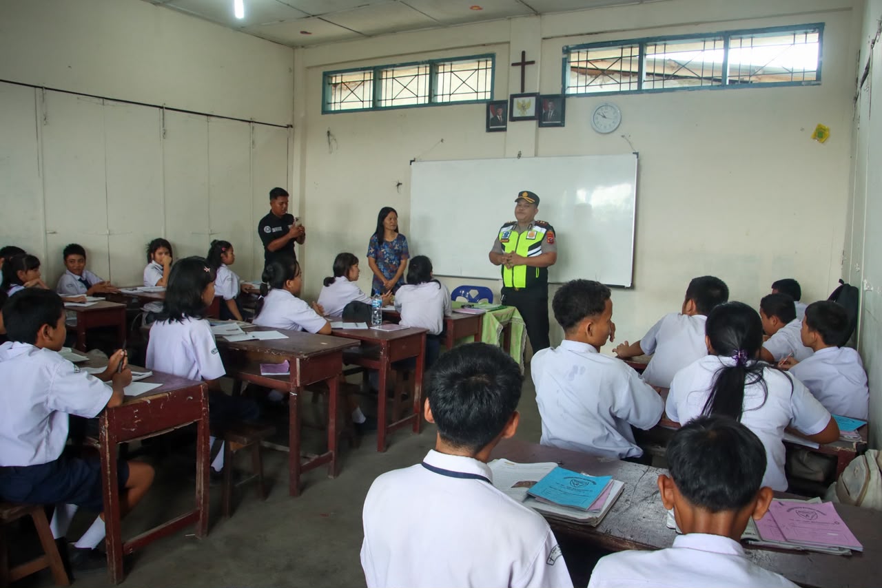 Peduli Pendidikan, Kapolres Belawan Sambangi Sekolah Methodist 10, Ajak Pelajar Jauhi Tawuran, Geng Motor dan Narkoba